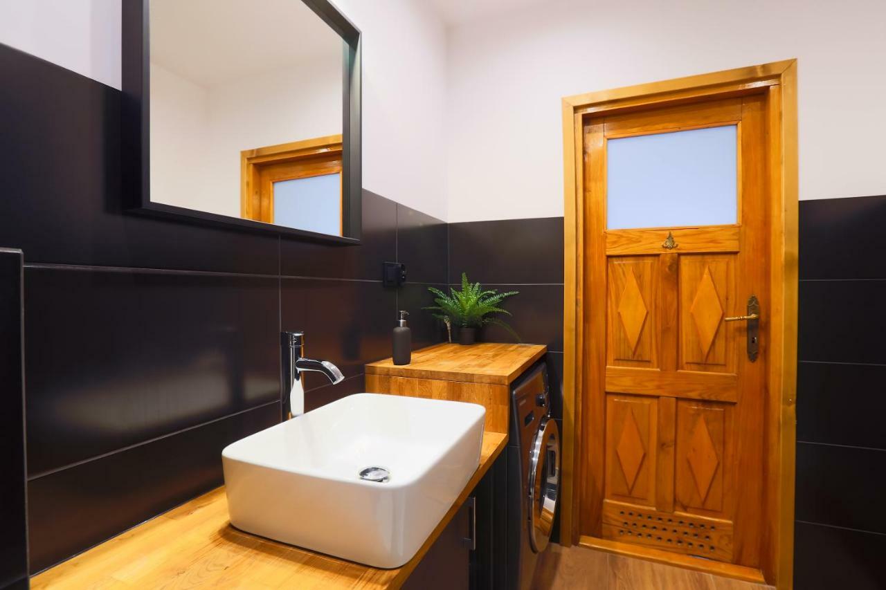 Apartament Pod Winogronami *